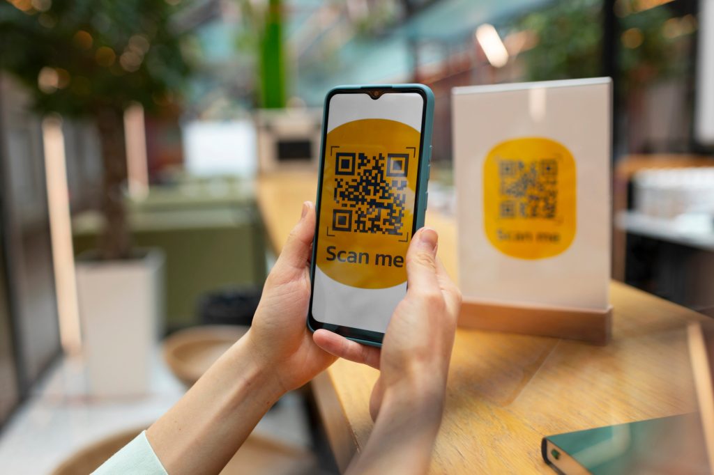 Why QR Code–Driven Marketing Is Becoming Essential for Restaurants and Cafés in the UAE