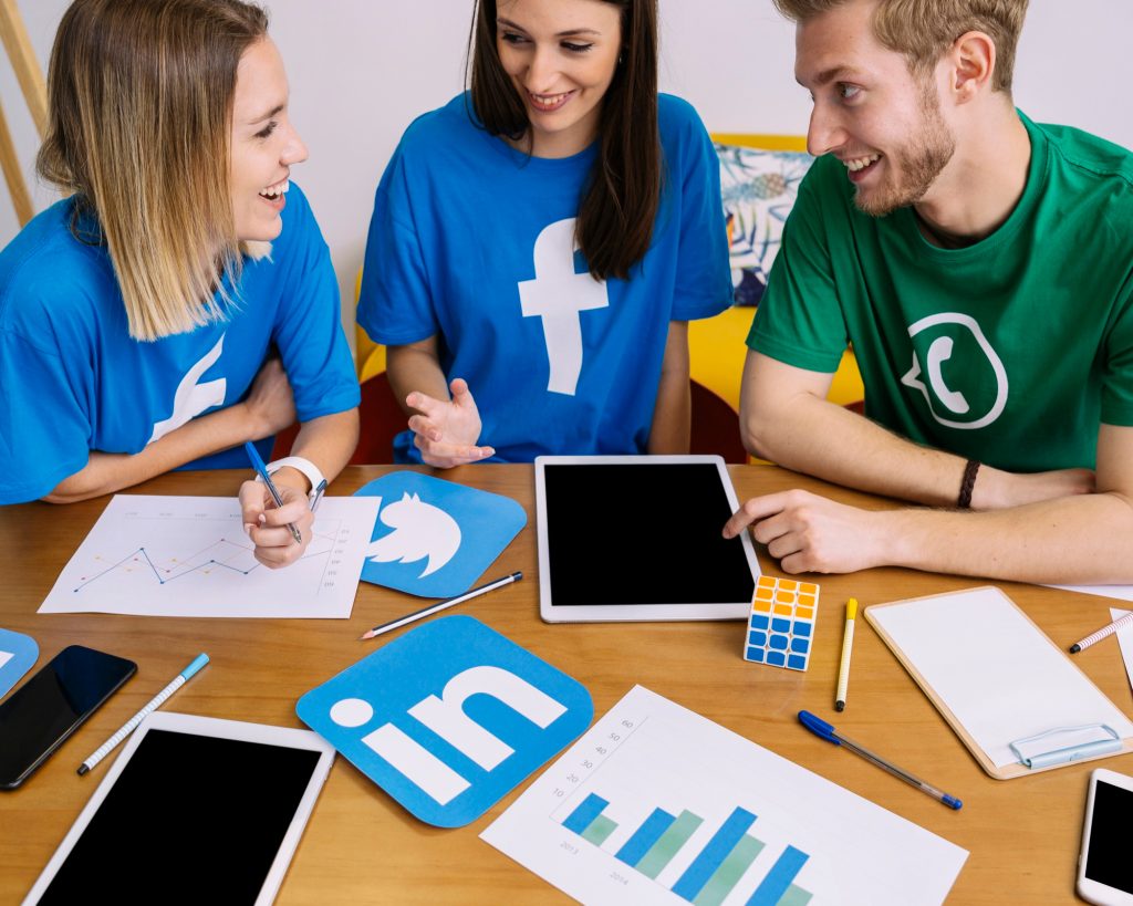 LinkedIn vs. Other Social Platforms — Why Professionals Get Better Leads on LinkedIn? LinkedIn vs. Other Social Platforms — Why Professionals Get Better Leads on LinkedIn
