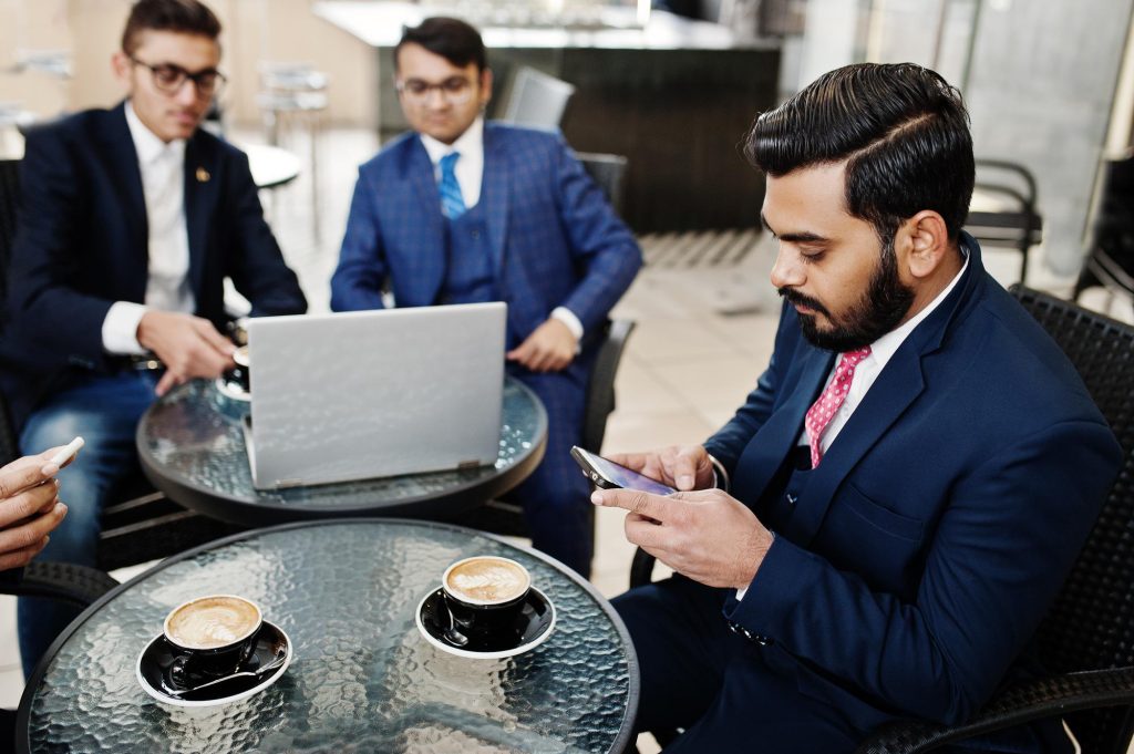 Why LinkedIn is the Best Platform for Generating High-Quality Leads for UAE Businesses? Why LinkedIn is the Best Platform for Generating High-Quality Leads for UAE Businesses