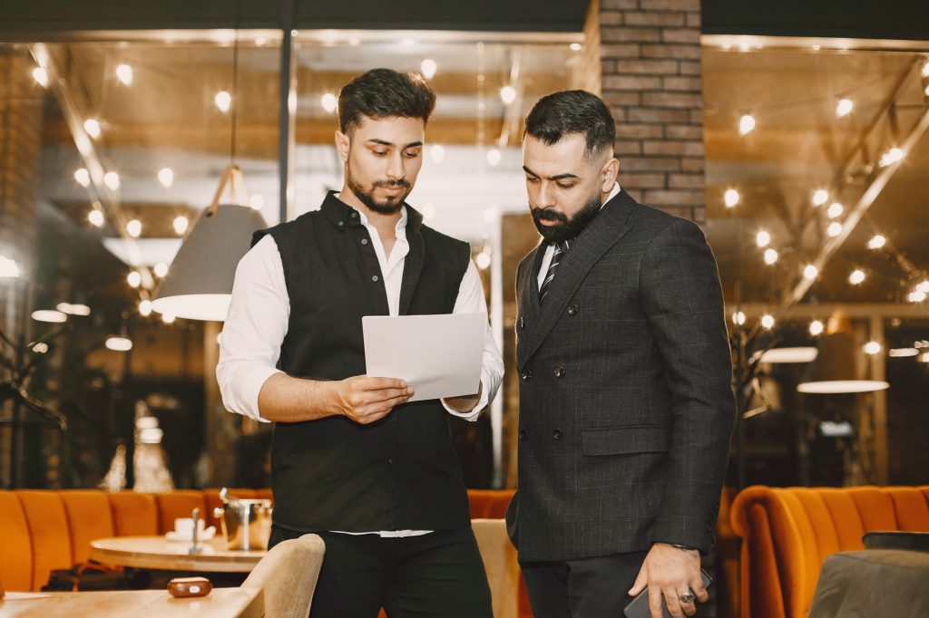 Restaurant Branding 101: A Complete Guide for UAE F&B Owners Restaurant Branding 101 A Complete Guide for UAE F&B Owners